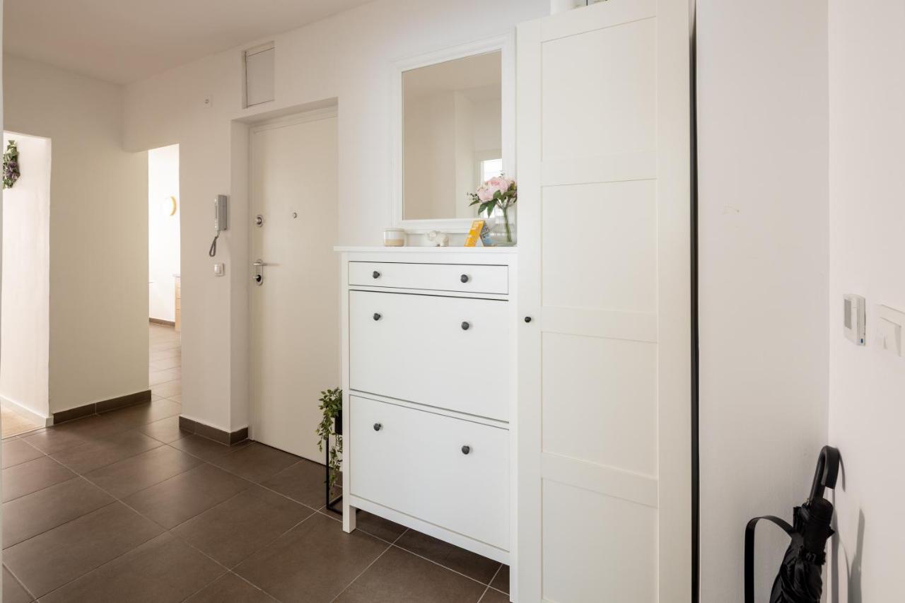 Apartment Nova 4* Dugi Rat Kültér fotó